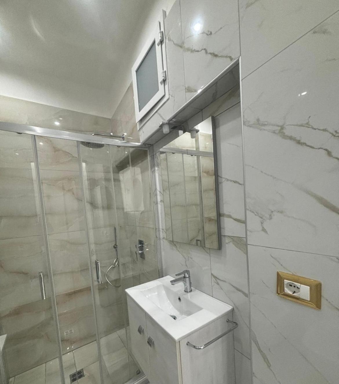 Apartament Regina House Neapol Zewnętrze zdjęcie