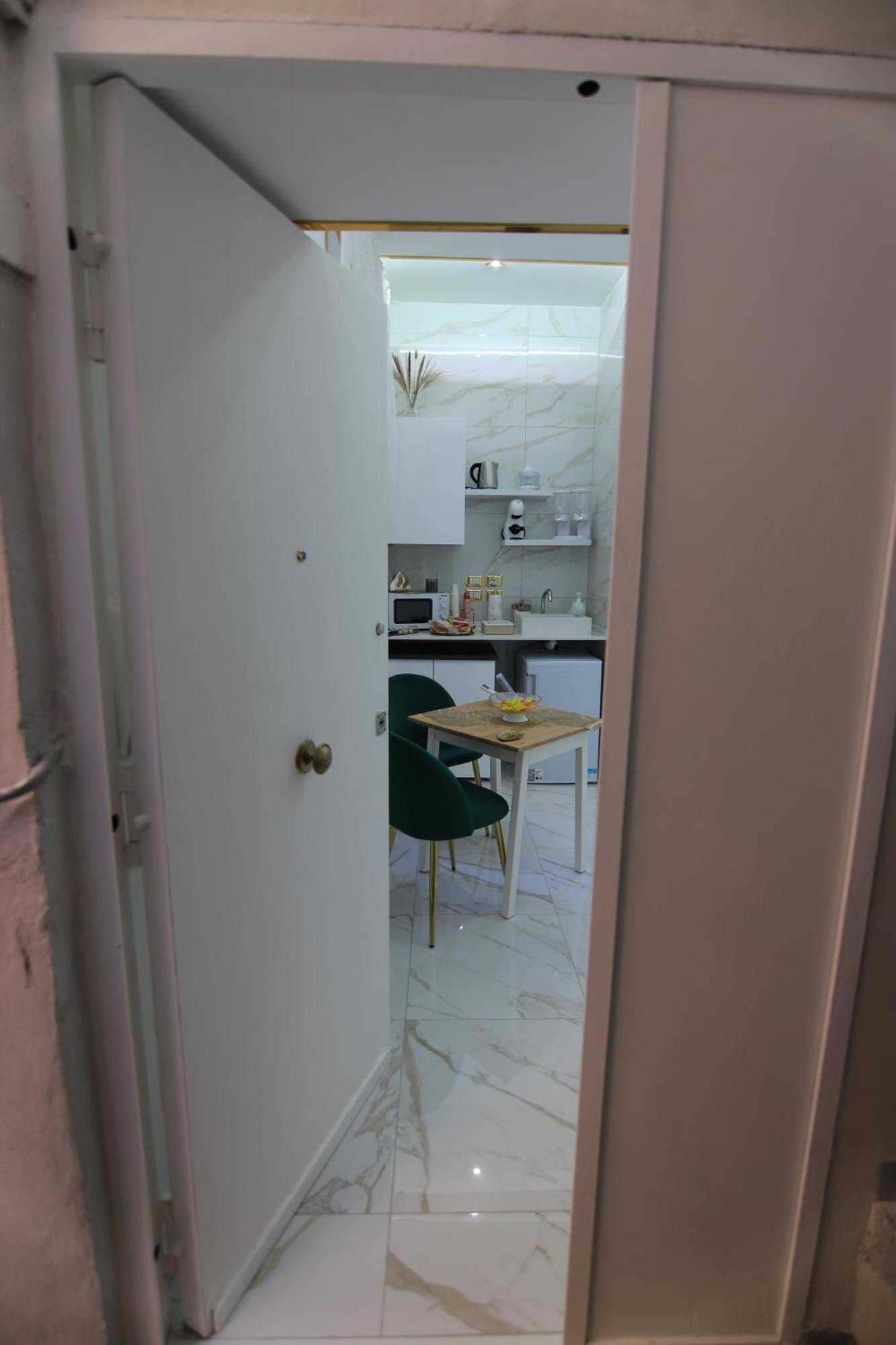 Apartament Regina House Neapol Zewnętrze zdjęcie